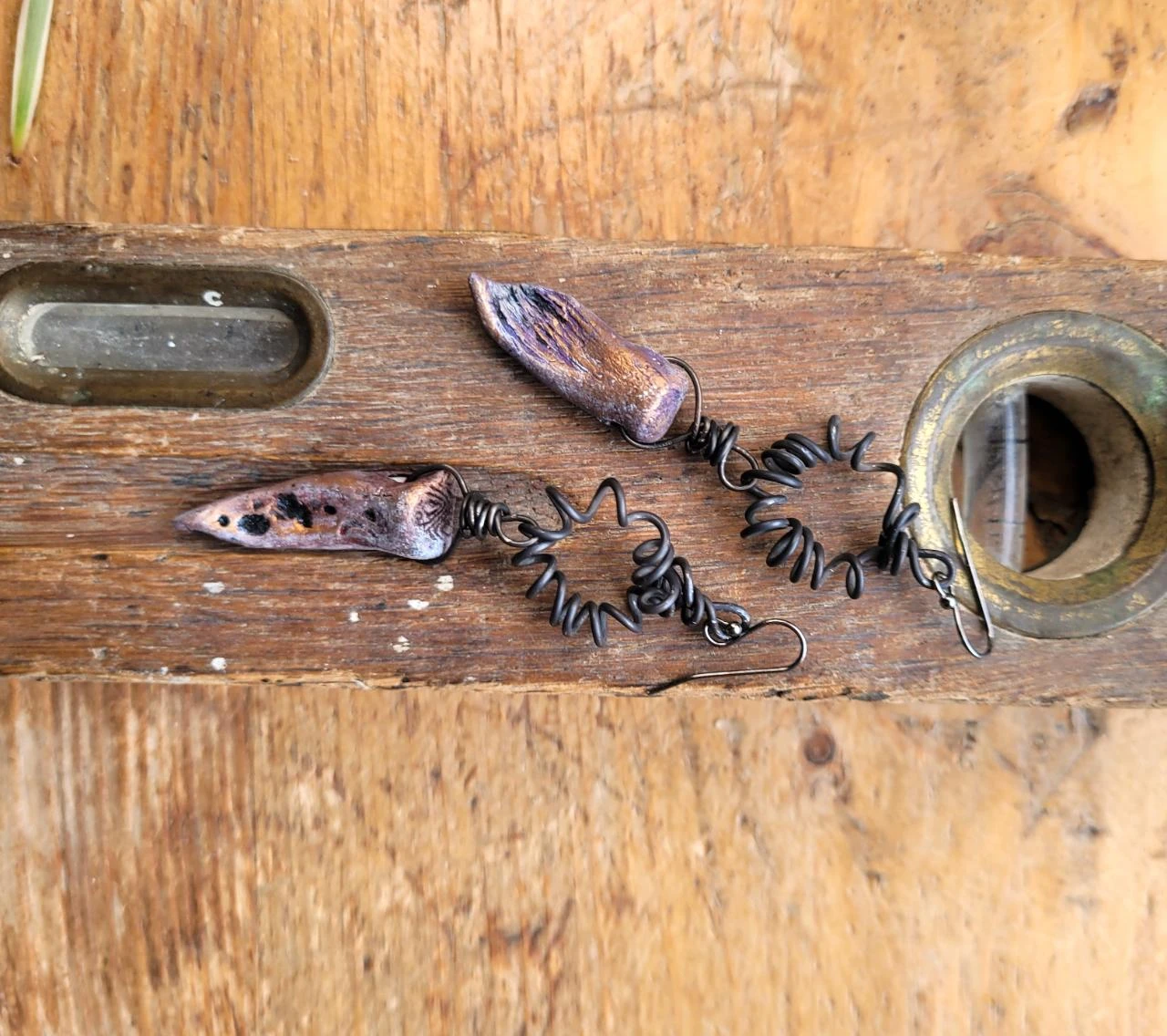 Minimalist and primitive earrings with handmade ceramics.. – photo 4